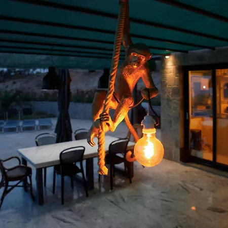 فيلة A Skála Marión